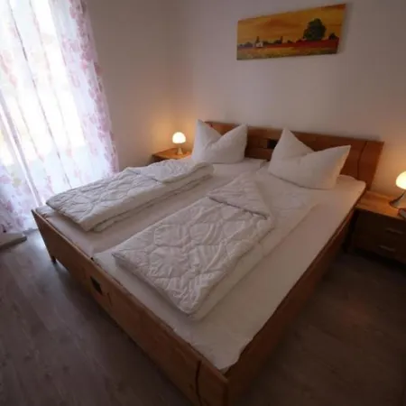 K 99 - Ferienhaus Mit Kamin&wlan In An Der Müritz * Röbel