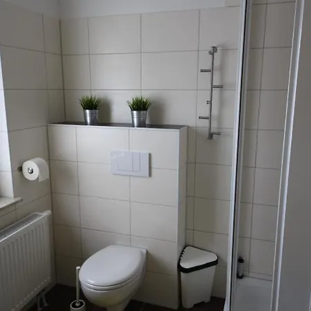 K 99 - Ferienhaus Mit Kamin&wlan In An Der Müritz Röbel