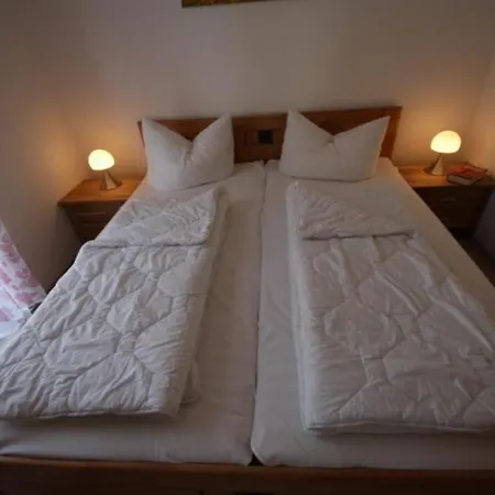 K 99 - Ferienhaus Mit Kamin&wlan In An Der Müritz