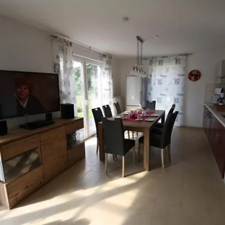 K 99 - Ferienhaus Mit Kamin & Wlan In An Der Mueritz Holiday home *